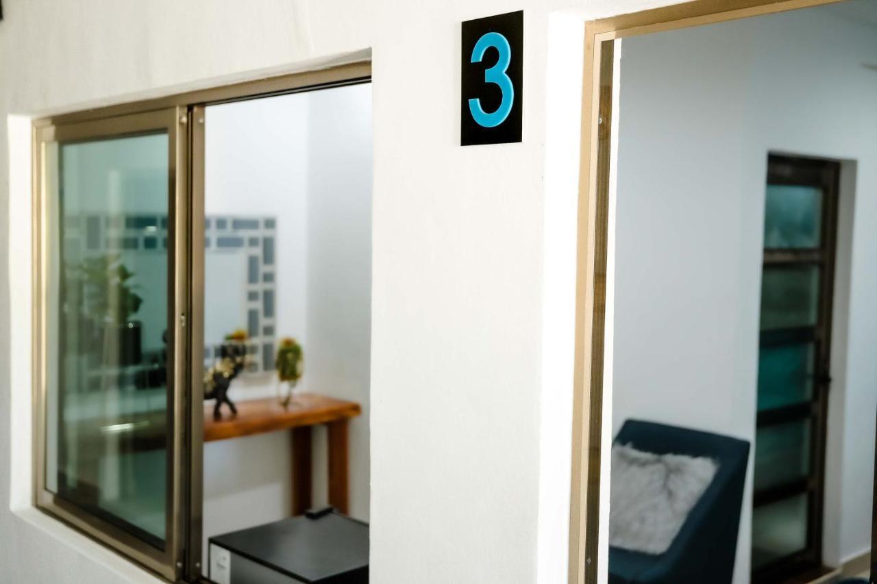 Hotel Naomi City Center バカラル エクステリア 写真